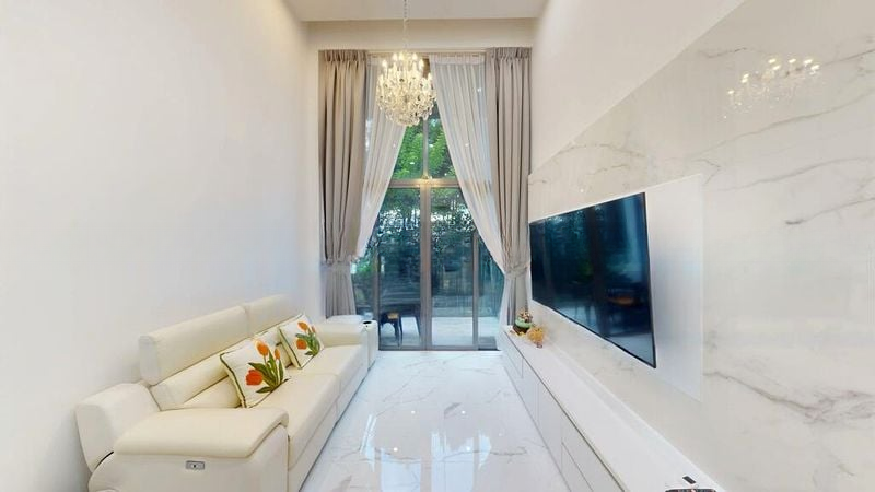 THE LILIUM 5