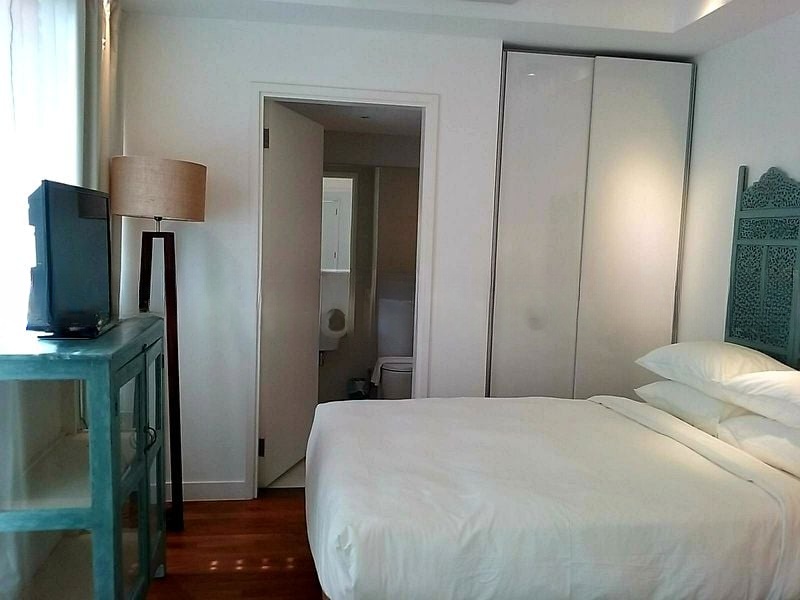 LOTUS AT PAYA LEBAR (EAST WING) 4