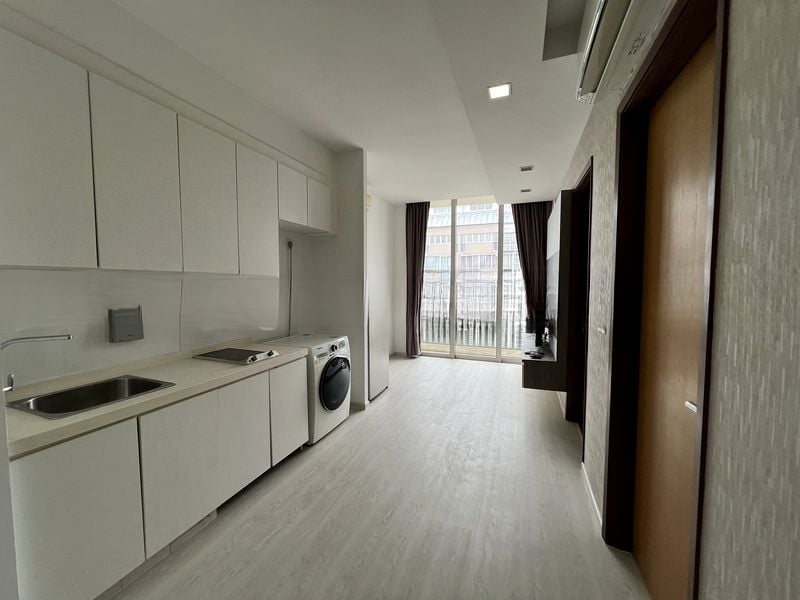 URBAN LOFTS 6