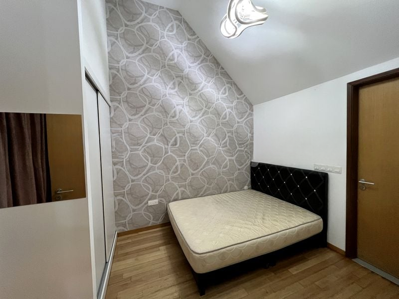 URBAN LOFTS 4