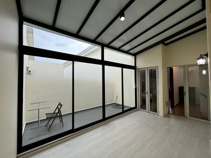 URBAN LOFTS 1