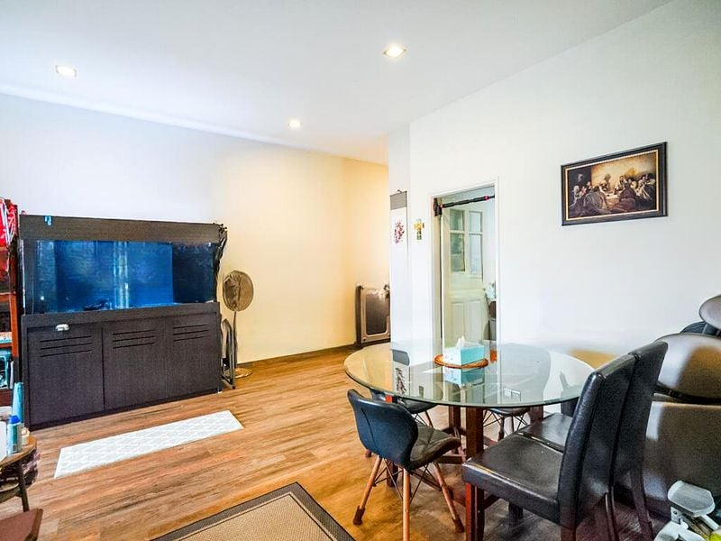 HILLVIEW HEIGHTS 10