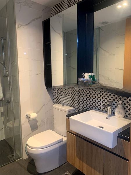 THE VERANDAH RESIDENCES 8