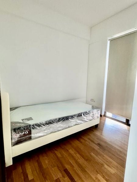MAYFAIR MODERN 4