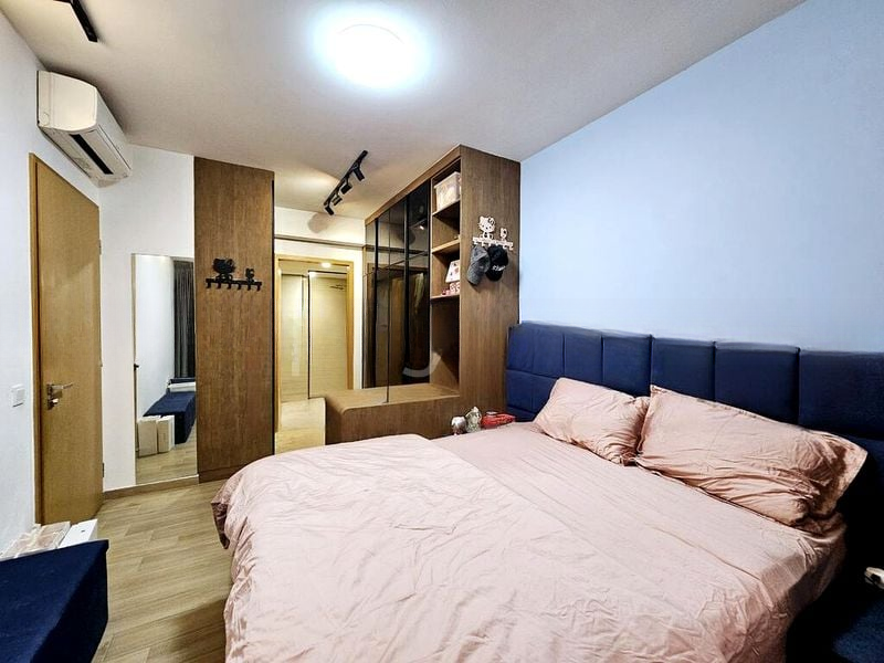 BLOSSOM RESIDENCES 9
