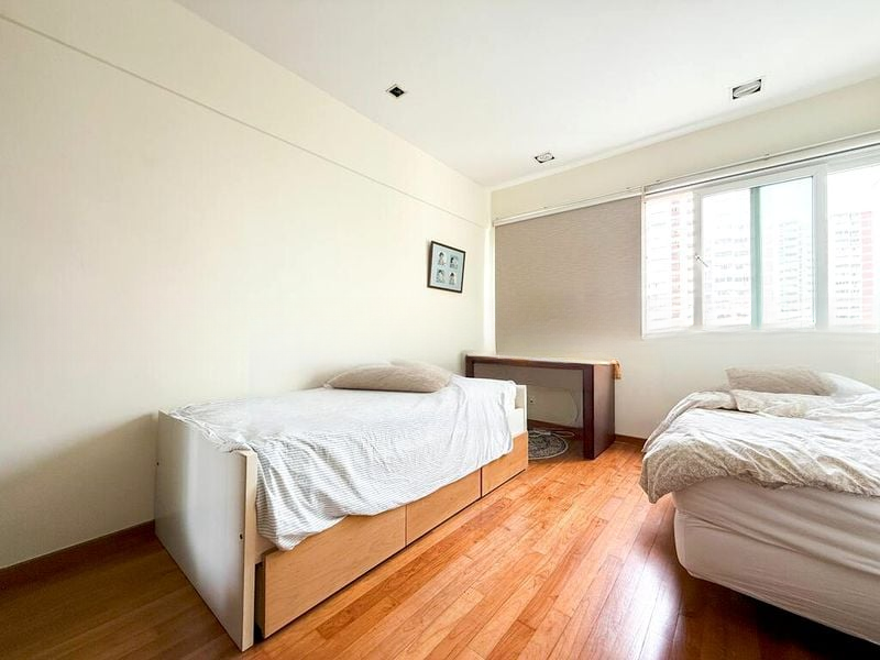 NEPTUNE COURT 9