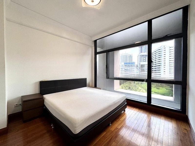 RIVER PLACE 4