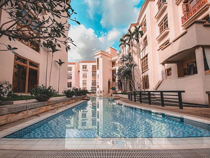 HIGH OAK CONDOMINIUM 9