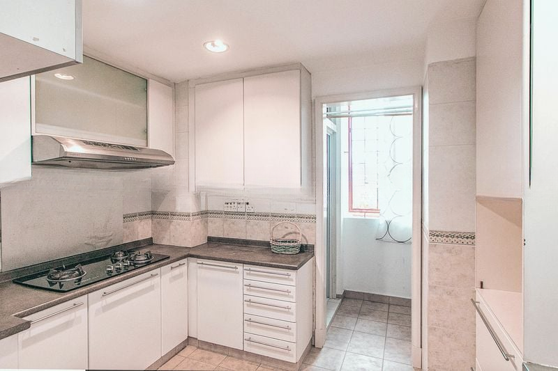 HIGH OAK CONDOMINIUM 3
