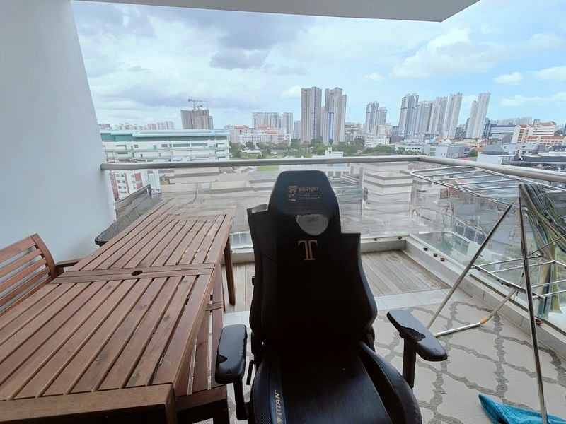 OXFORD SUITES 2