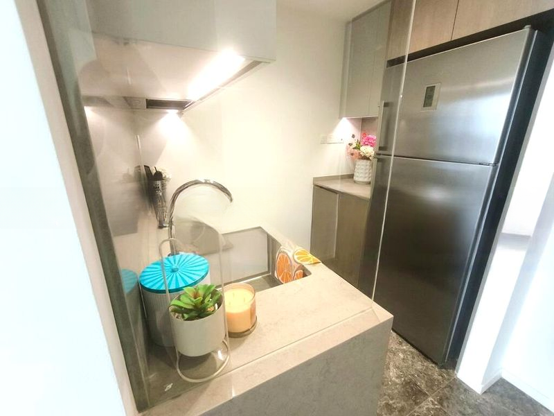 AVENUE SOUTH RESIDENCE 7