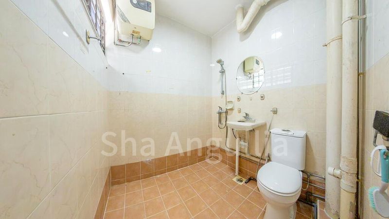 BEDOK RESERVOIR RD 7