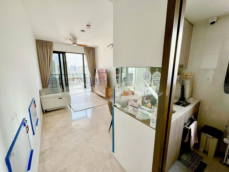 AVENUE SOUTH RESIDENCE 5