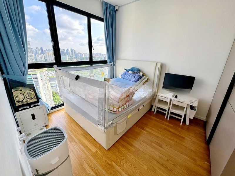 AVENUE SOUTH RESIDENCE 7