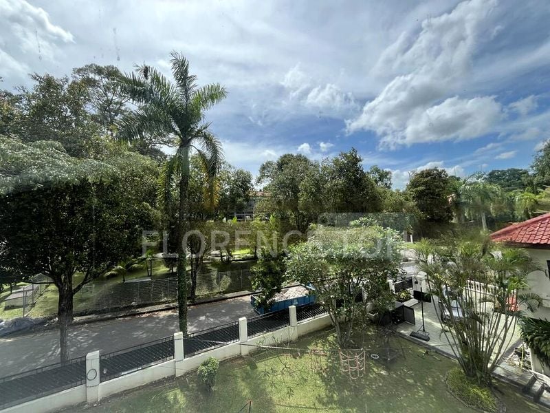 THE HOLLAND COLLECTION 2