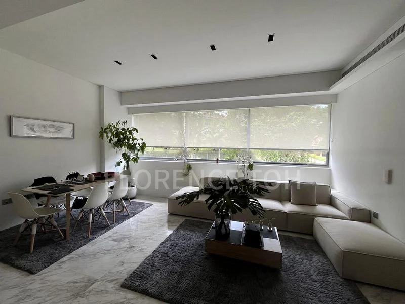 THE HOLLAND COLLECTION 3