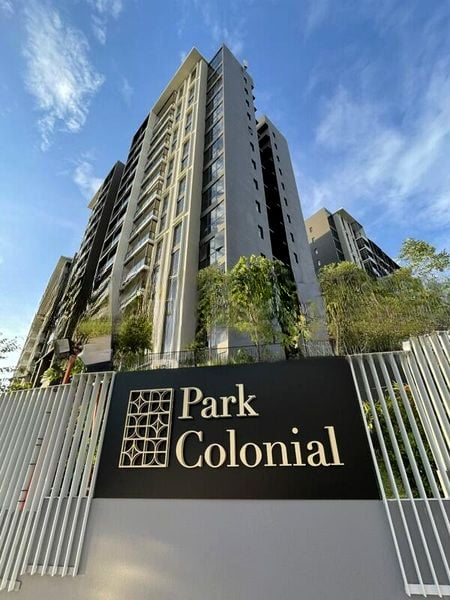 PARK COLONIAL 2