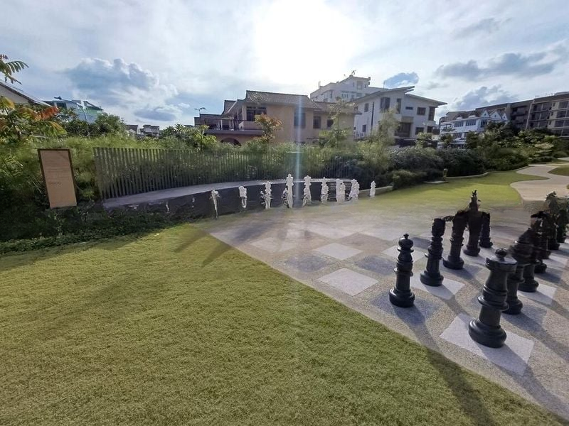 THE WATERGARDENS AT CANBERRA 7