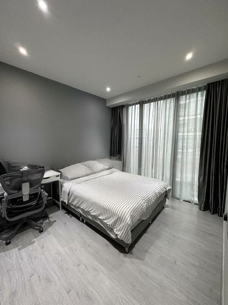 THE LUXURIE 5