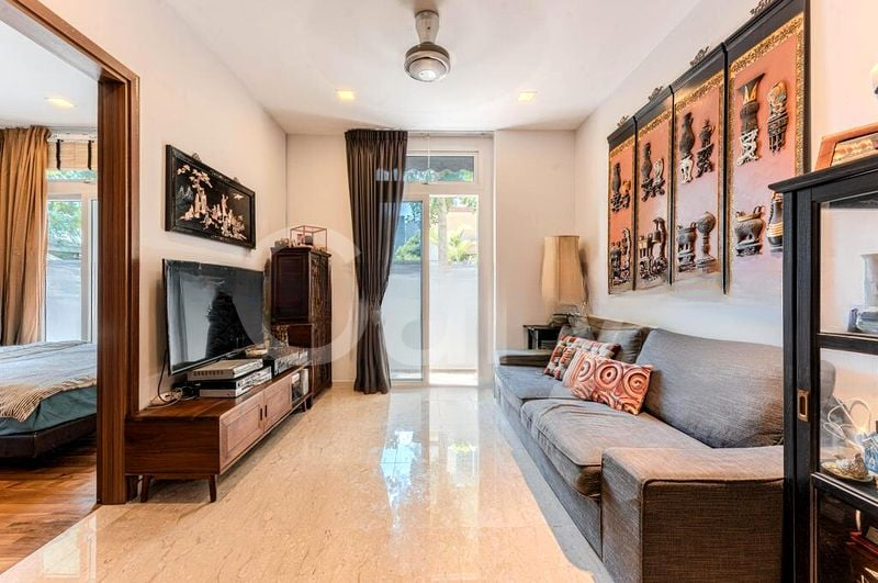 HERITAGE EAST 8