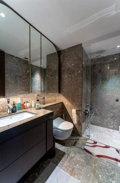 AVENUE SOUTH RESIDENCE 5