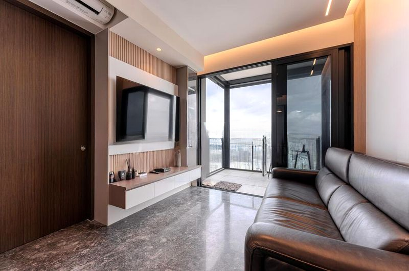 AVENUE SOUTH RESIDENCE 8