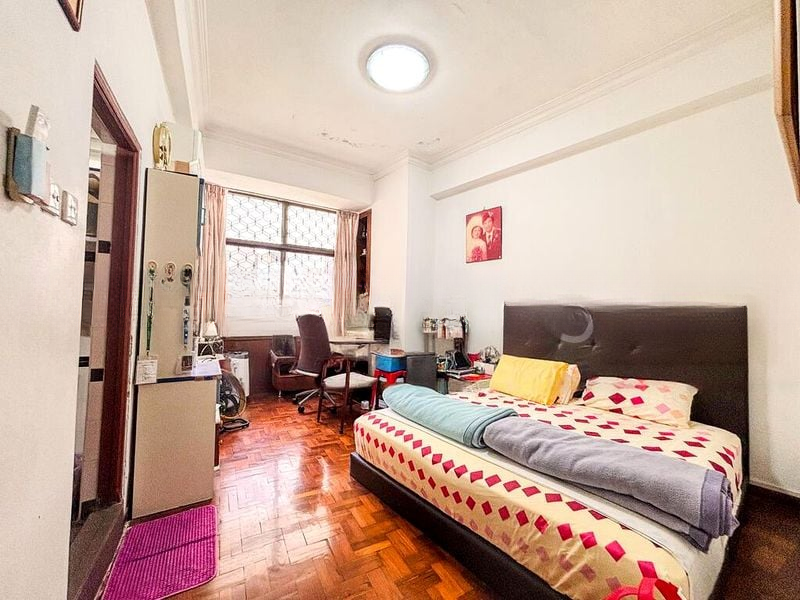 LAKEPOINT CONDOMINIUM 4