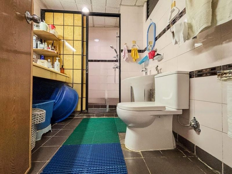 LAKEPOINT CONDOMINIUM 2