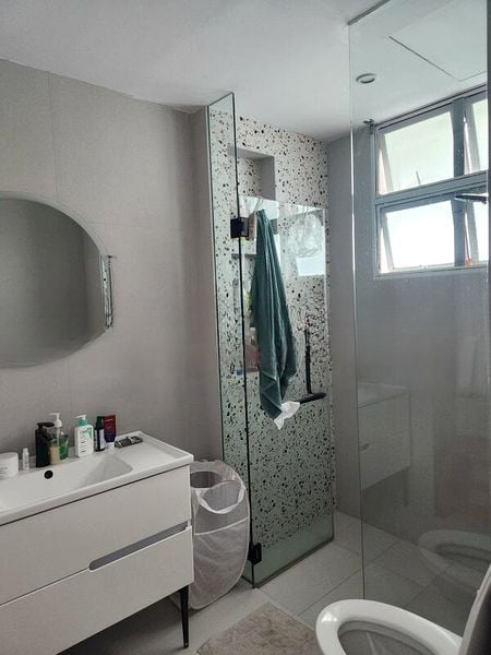 SUNNY PALMS 1