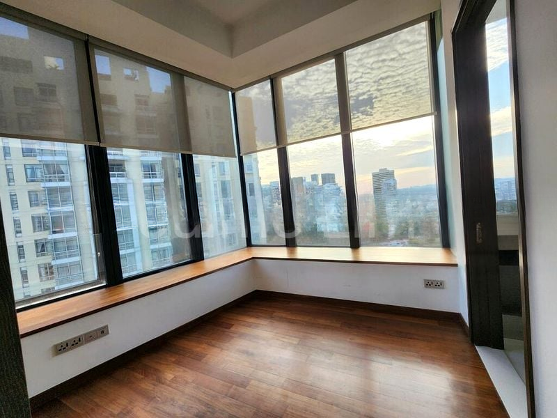 THE SCOTTS TOWER 10
