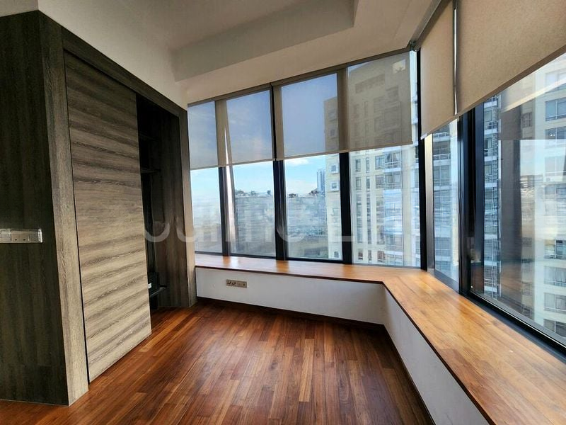 THE SCOTTS TOWER 8