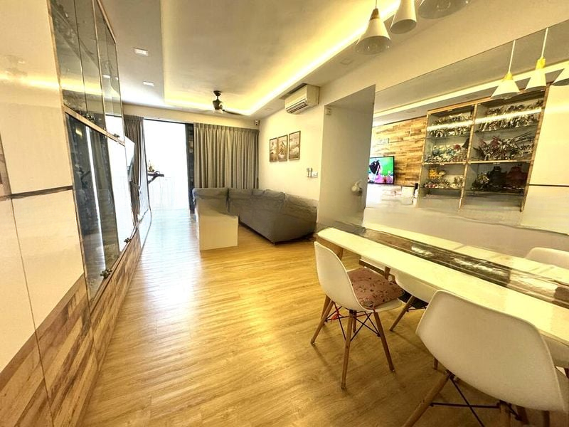 PRIVE 10
