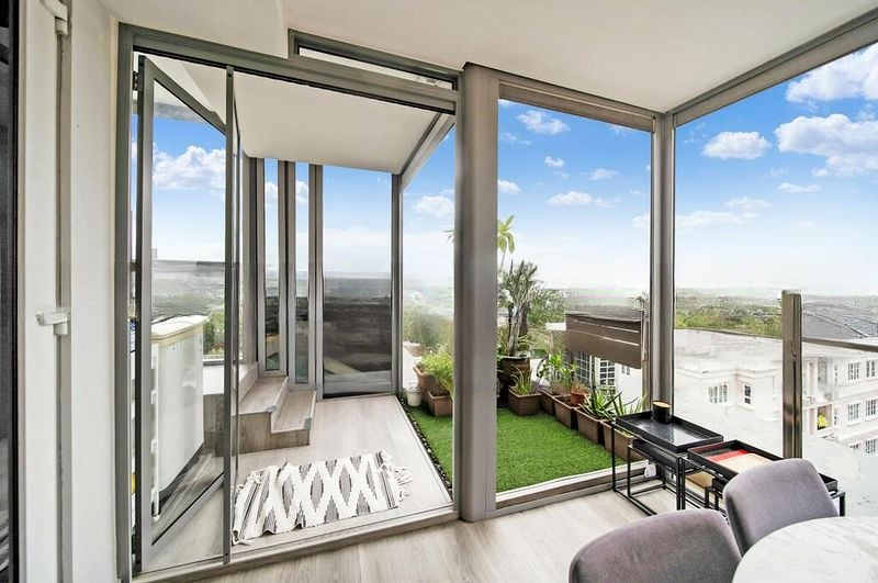 PALMERA EAST 8