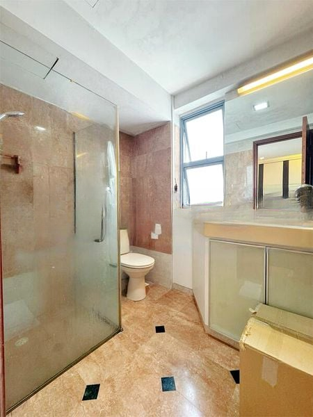 AQUARIUS BY THE PARK 2