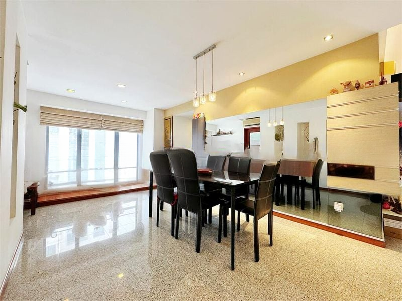 AQUARIUS BY THE PARK 9