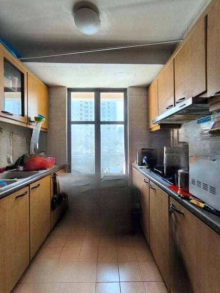 AQUARIUS BY THE PARK 4