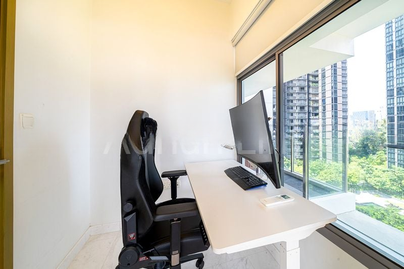 STARLIGHT SUITES 10