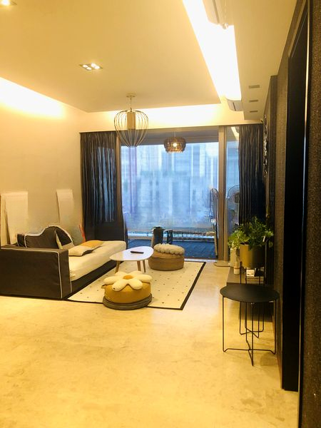 THE FLORENTINE 12