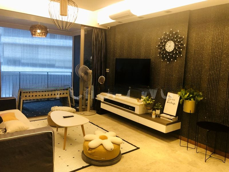 THE FLORENTINE 13