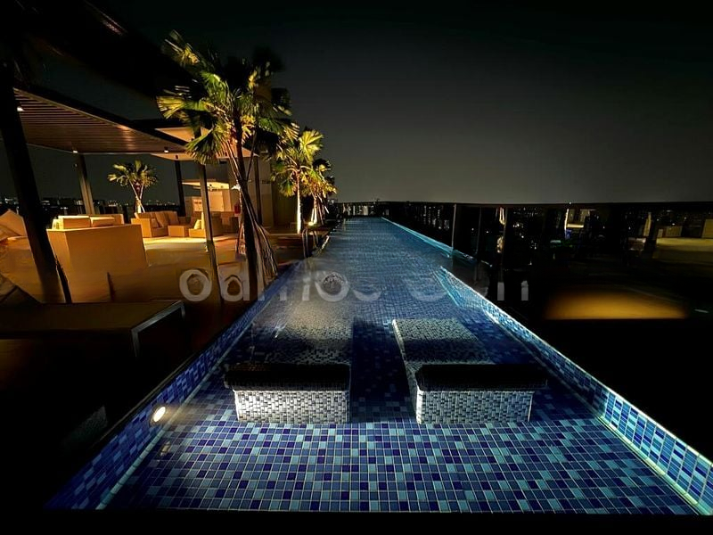 ARENA RESIDENCES 8