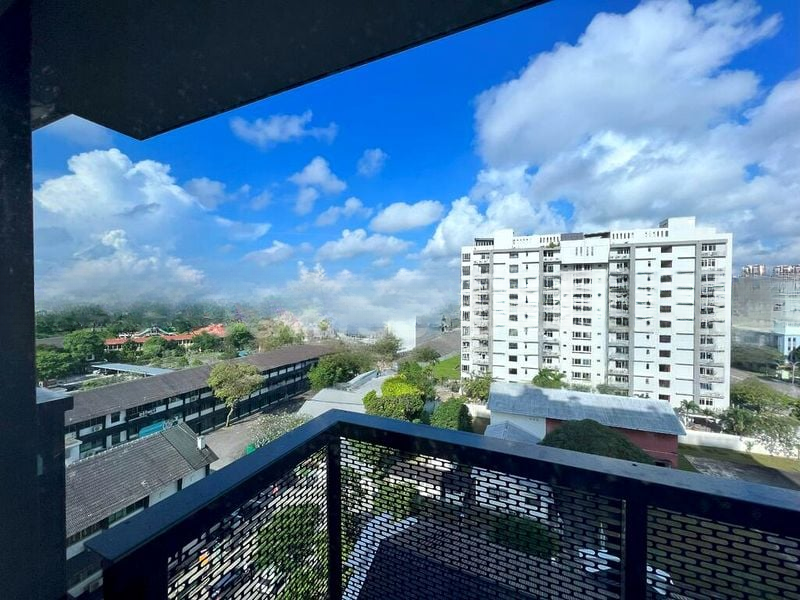 ARENA RESIDENCES 9