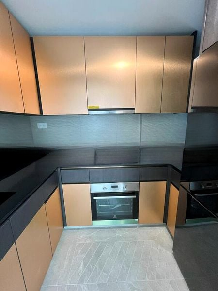 ARENA RESIDENCES 13