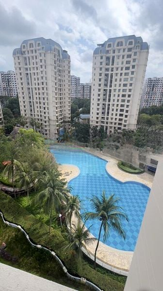 AQUARIUS BY THE PARK 11