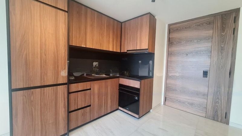 COASTLINE RESIDENCES 3