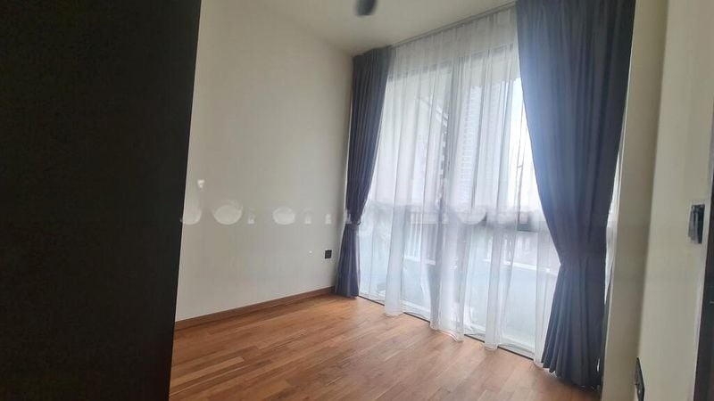 COASTLINE RESIDENCES 7