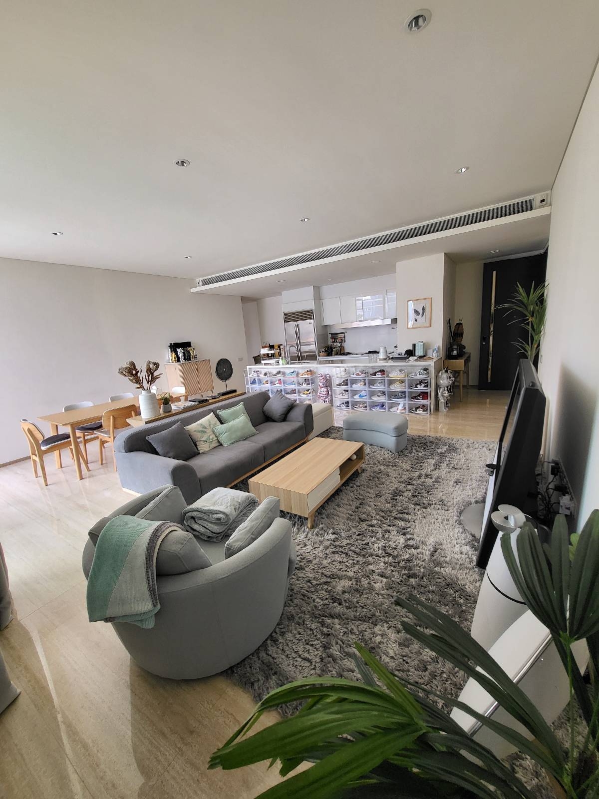 EDEN RESIDENCES CAPITOL 15