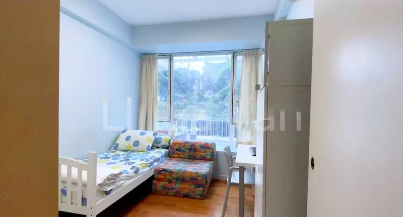 BLOSSOMS @ WOODLEIGH 9