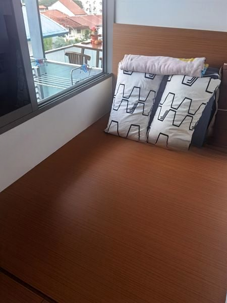 LAVERNE'S LOFT 5