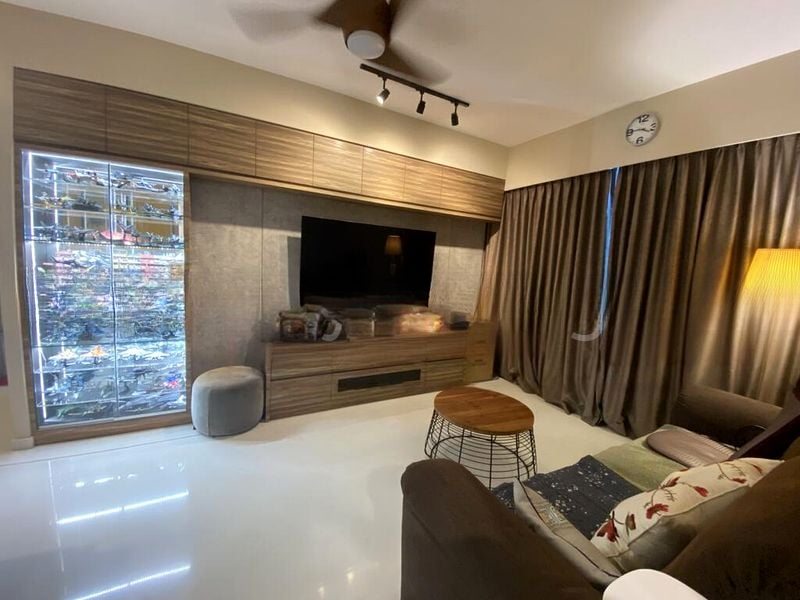 Q BAY RESIDENCES 2