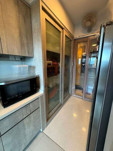Q BAY RESIDENCES 3